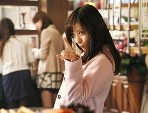 娱乐吃瓜酱人多的地铁,娱乐吃瓜酱成热门话题